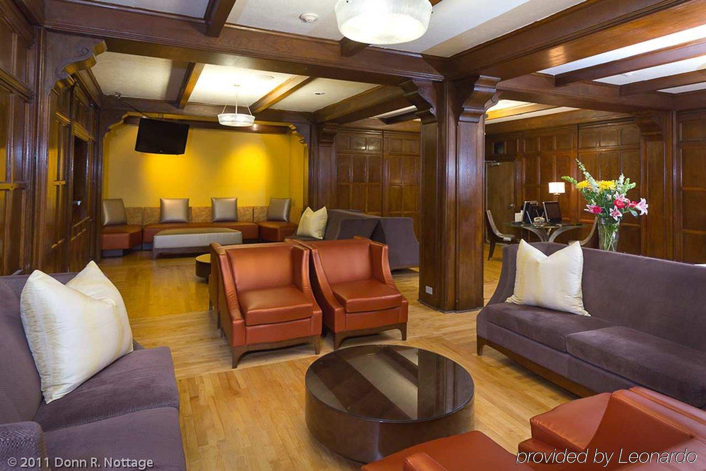 The Tudor Arms Hotel Cleveland - A Doubletree By Hilton Zimmer foto