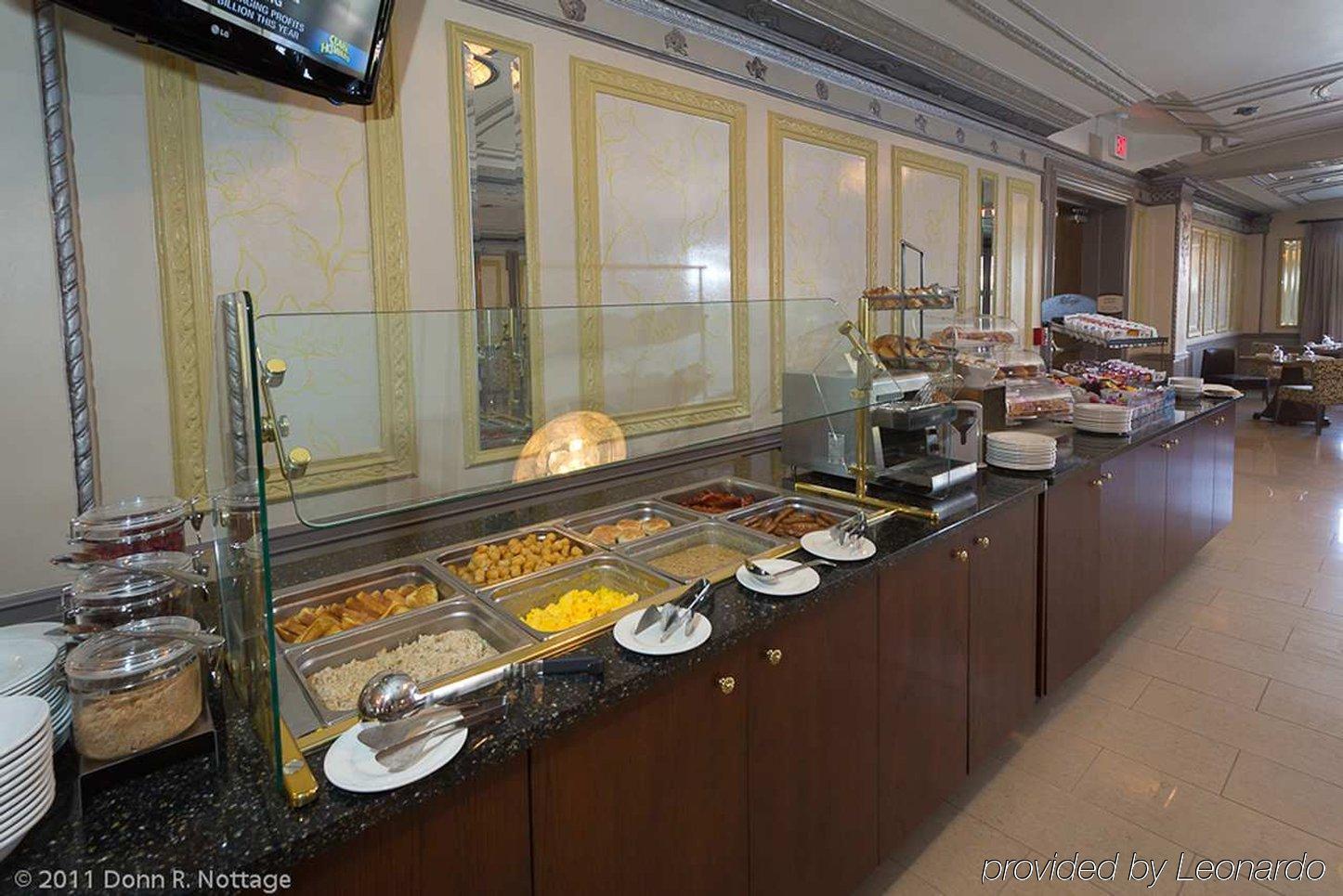 The Tudor Arms Hotel Cleveland - A Doubletree By Hilton Restaurant foto