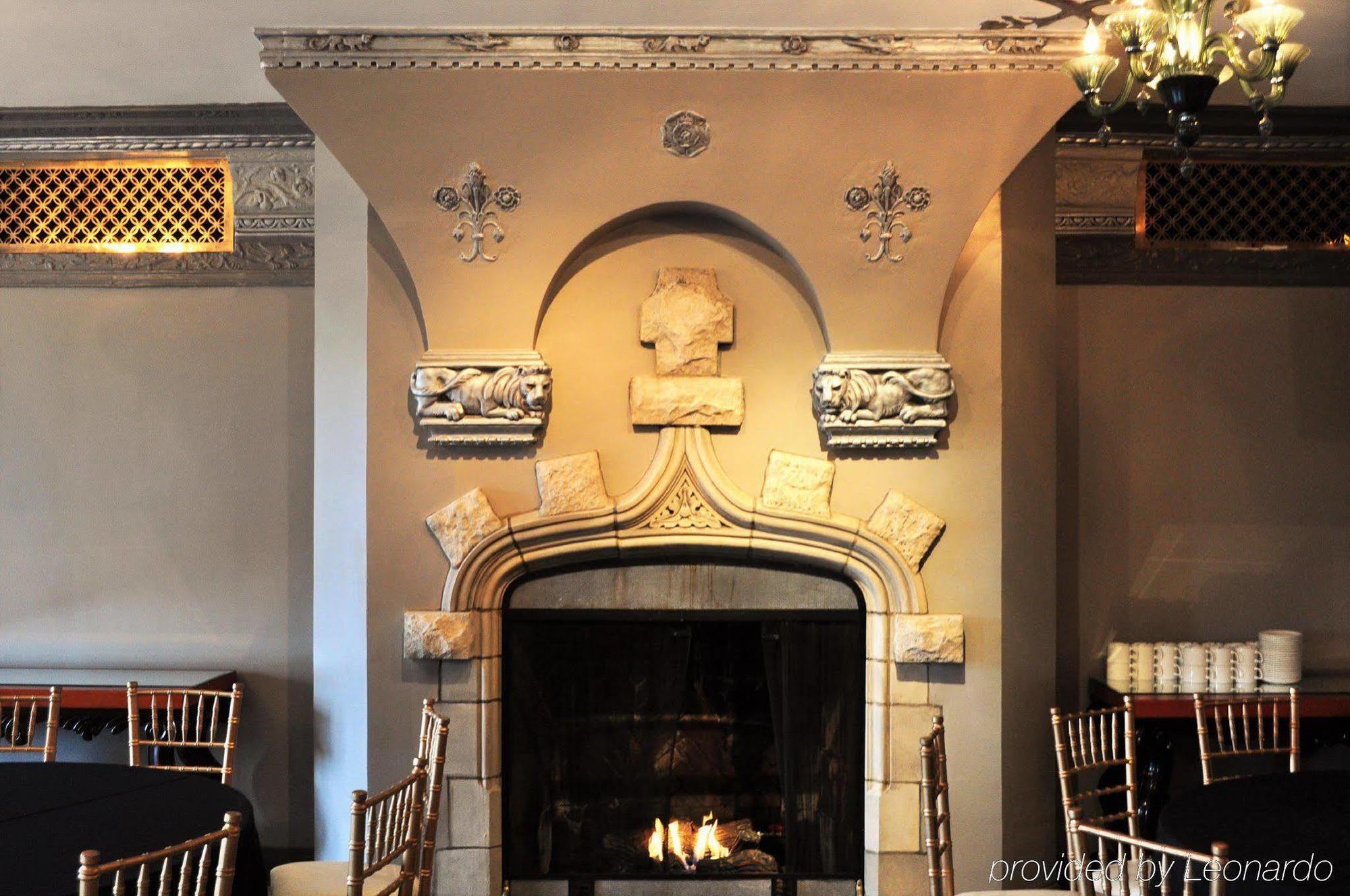 The Tudor Arms Hotel Cleveland - A Doubletree By Hilton Exterior foto